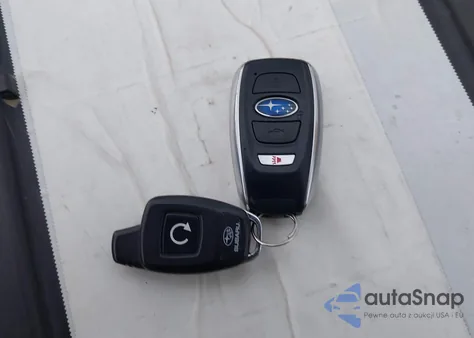 2018 Subaru Outback 2.5I Limited из США, поврежденный, VIN 4S4BSANC8J3249072